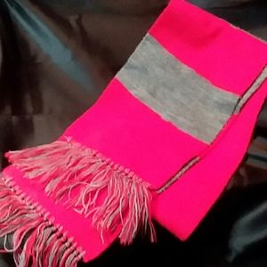 Vintage Scarlet and gray knit scarf